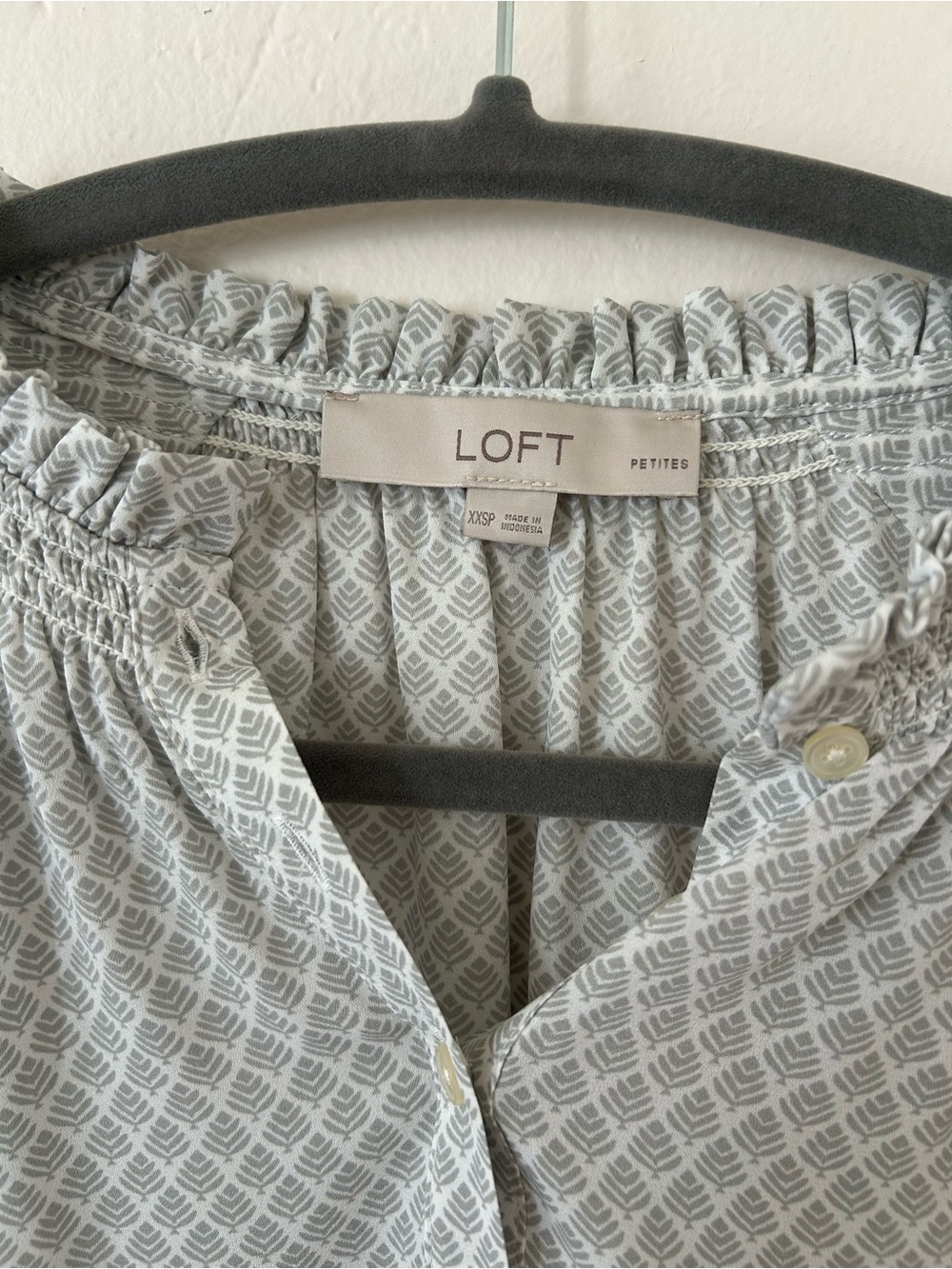 LOFT Light Gray Geometric Ruffle-Neck Blouse - Picture 3 of 5